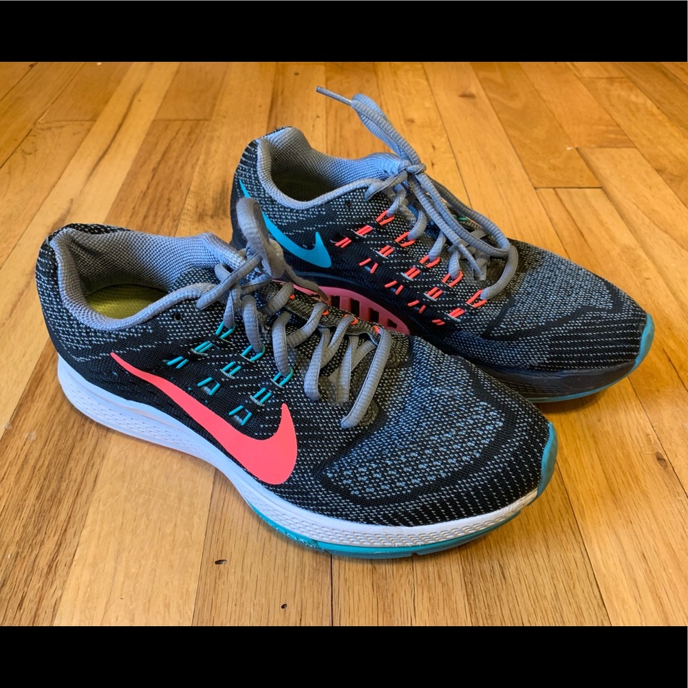 Nike Sneakers!